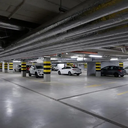 Zentrum Parking By Impero Poznań